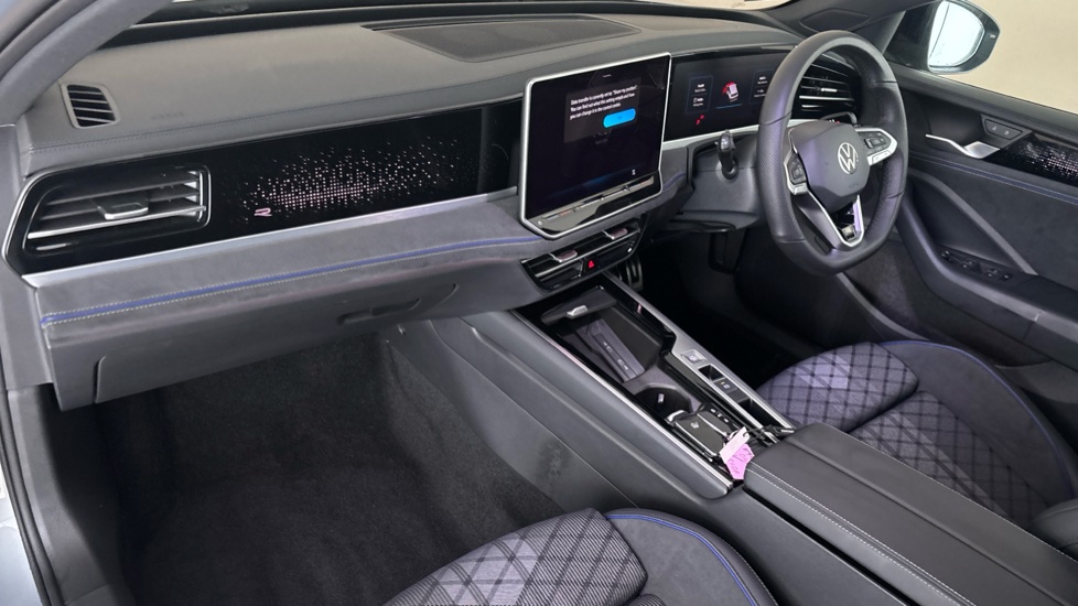 VOLKSWAGEN PASSAT Image 10