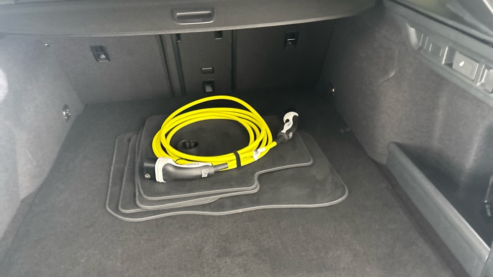 VOLKSWAGEN PASSAT Image 22