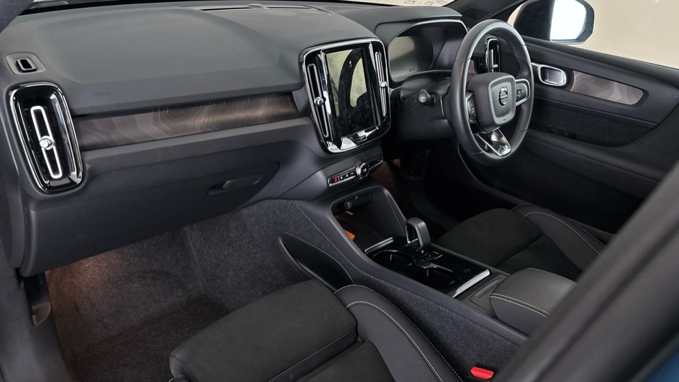 VOLVO XC40 Image 10
