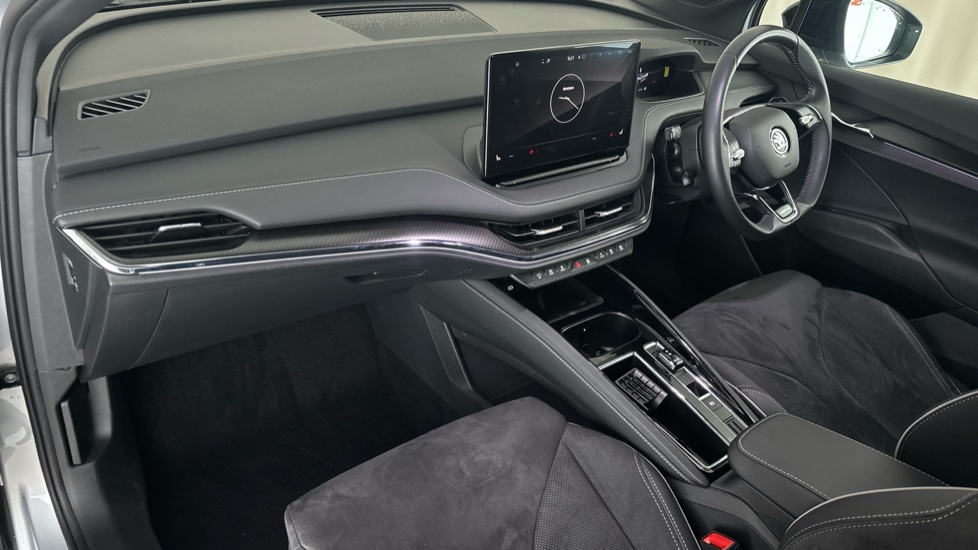 SKODA ENYAQ Image 10