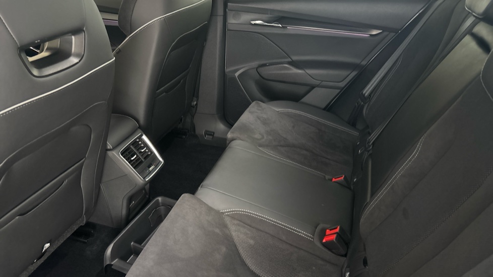 SKODA ENYAQ Image 14