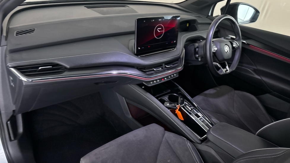 SKODA ENYAQ Image 10