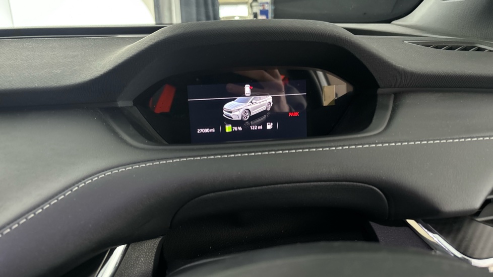 SKODA ENYAQ Image 13