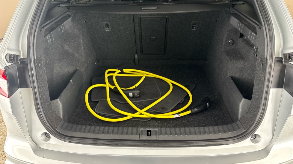 SKODA ENYAQ Image 15