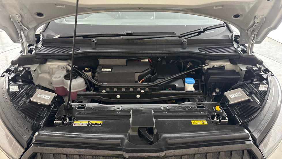 SKODA ENYAQ Image 16