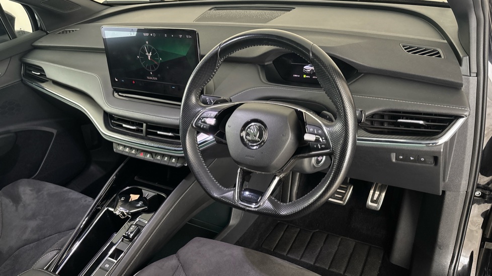 SKODA ENYAQ Image 9