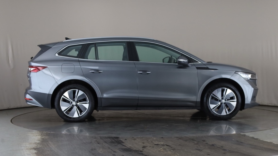 SKODA ENYAQ Image 6