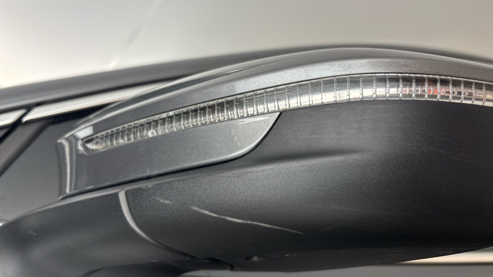 SKODA ENYAQ Scuff