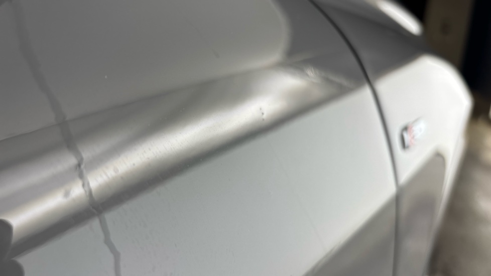 AUDI Q4 chips and dent