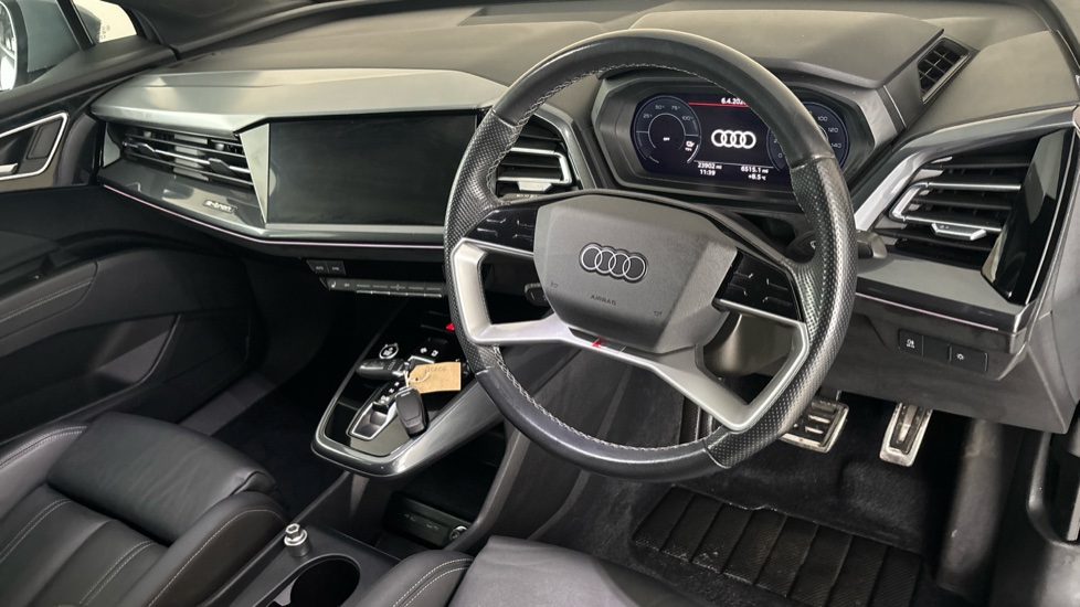 AUDI Q4 Image 9