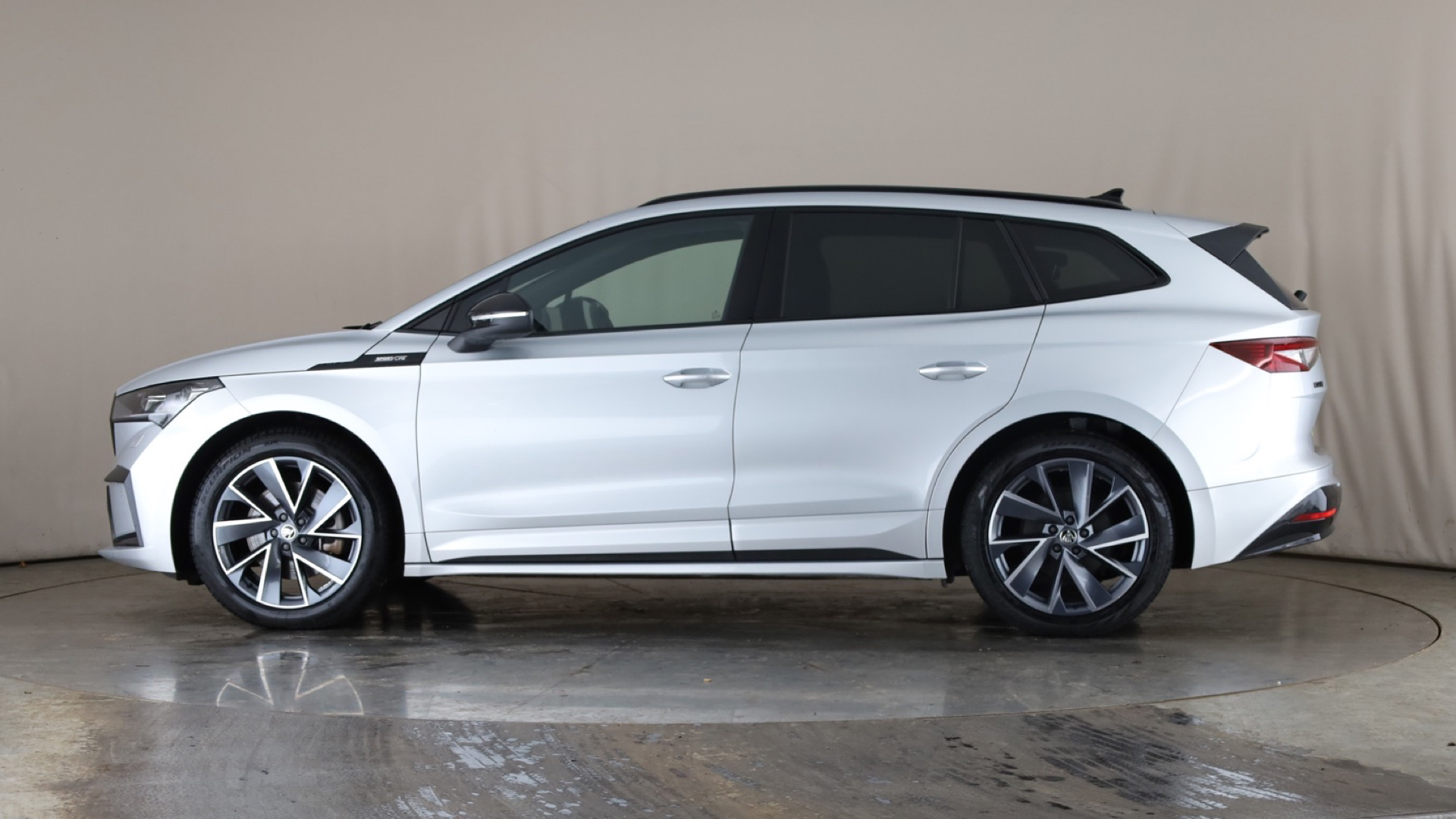 210KW 85x Sportline Plus 82KWh 4x4 5dr Auto [2024]