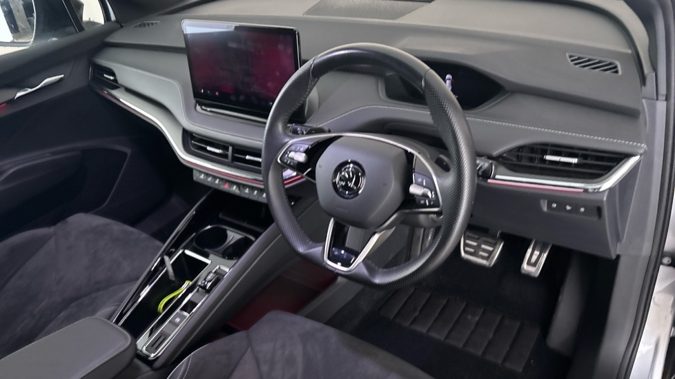 SKODA ENYAQ Image 9