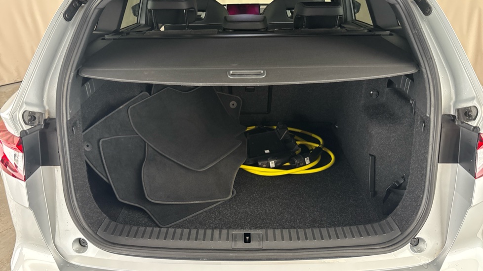 SKODA ENYAQ Image 15