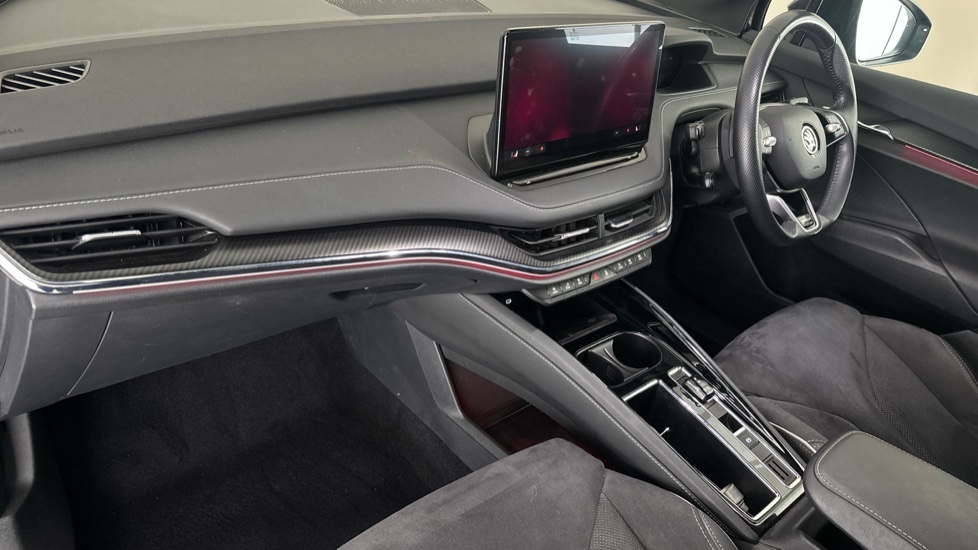 SKODA ENYAQ Image 10