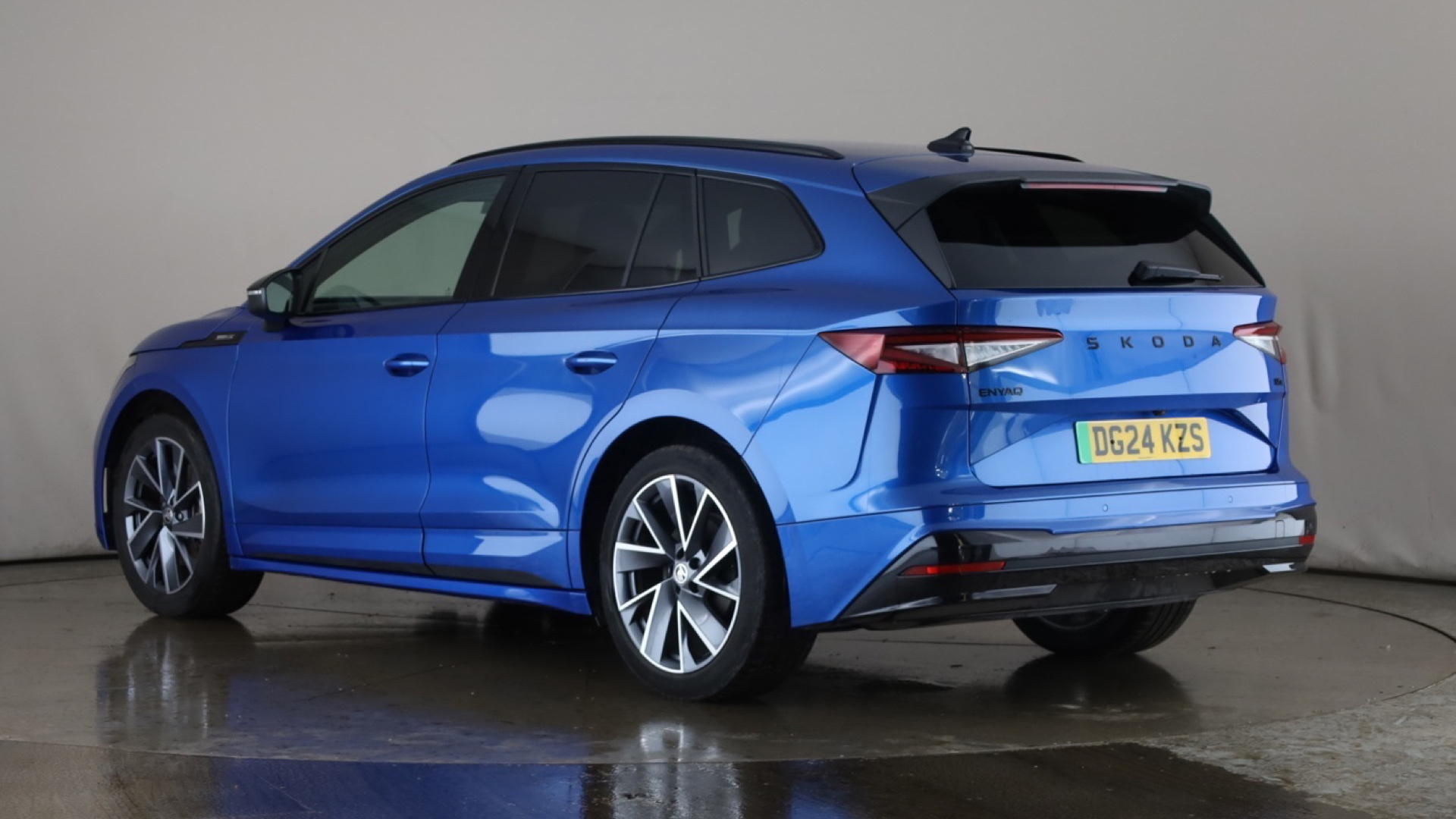 210KW 85x Sportline Plus 82KWh 4x4 5dr Auto [2024]