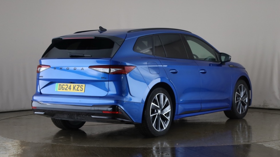 SKODA ENYAQ Image 5