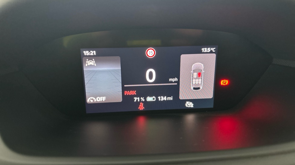 SKODA ENYAQ Image 13