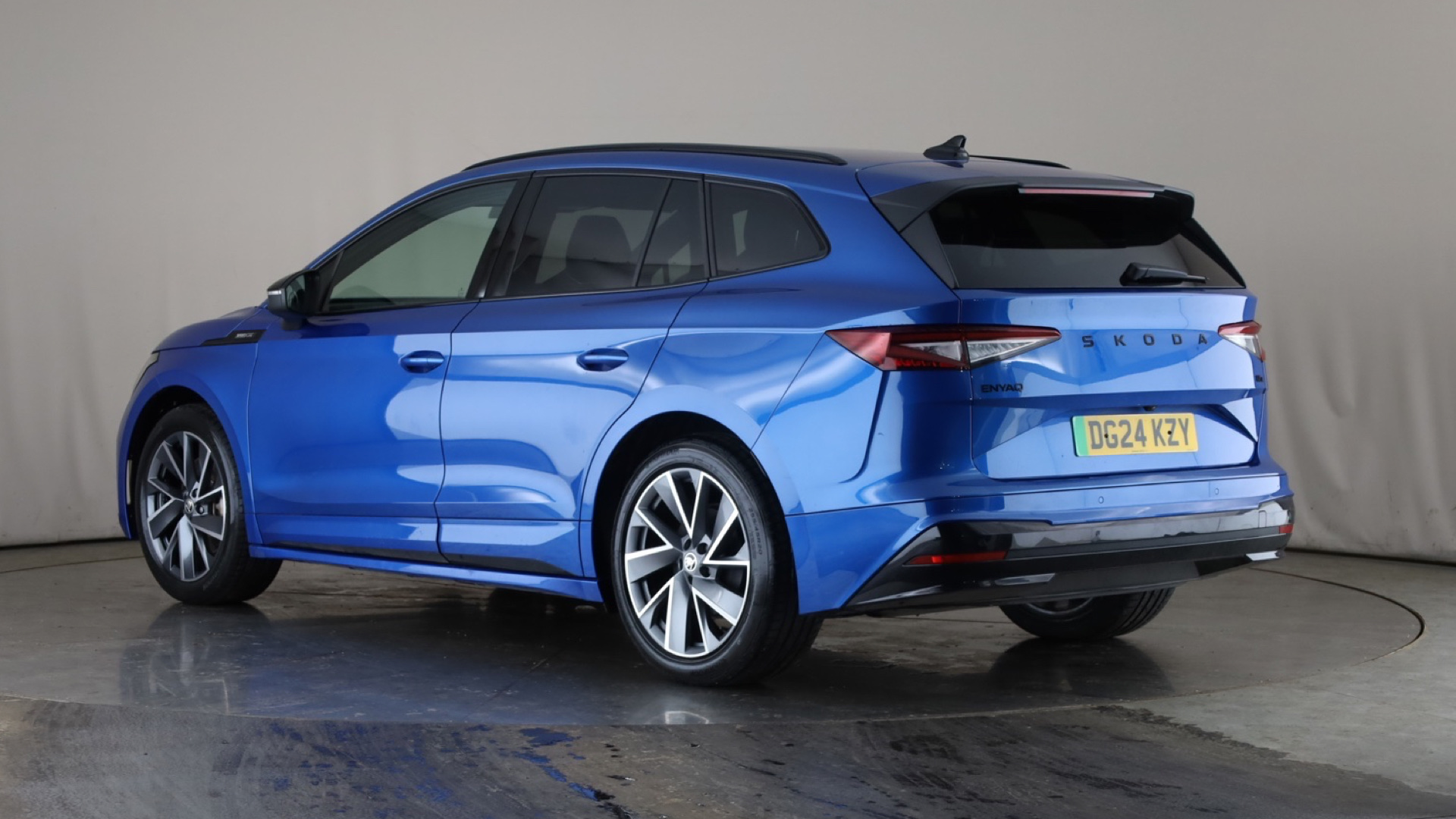 210KW 85x Sportline Plus 82KWh 4x4 5dr Auto [2024]