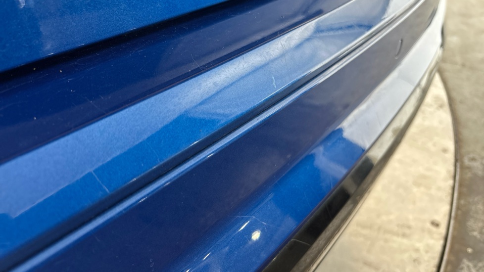 SKODA ENYAQ Scratches
