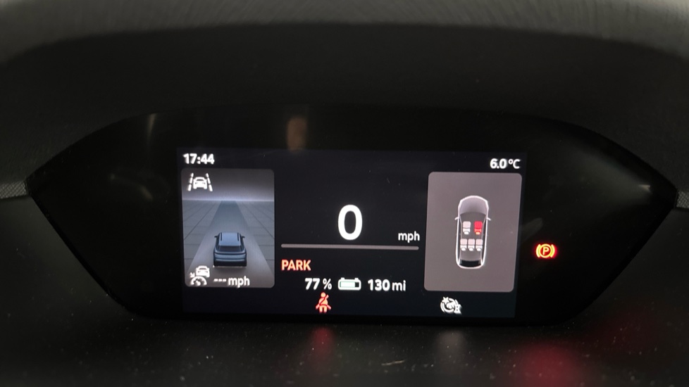 SKODA ENYAQ Image 13