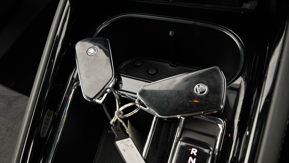 SKODA ENYAQ 2 keys available