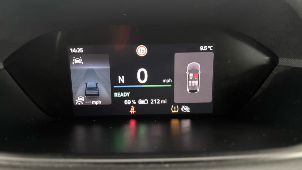 SKODA ENYAQ Image 13