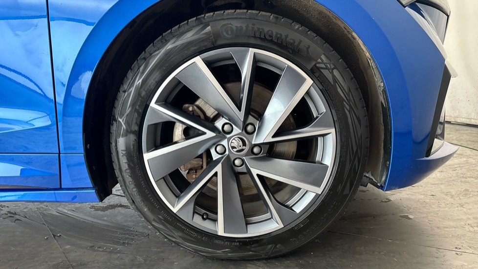 SKODA ENYAQ Image 20