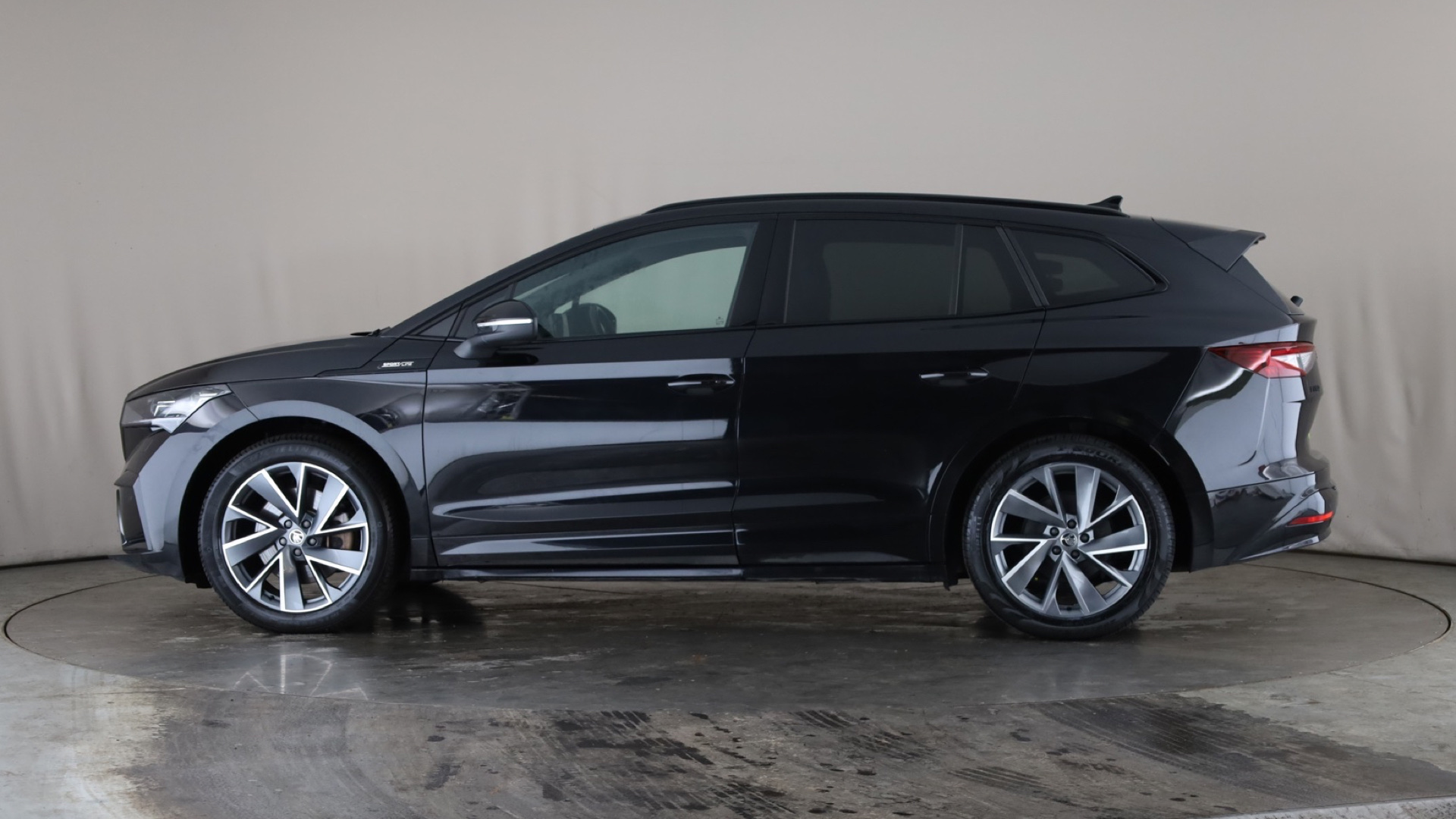 210KW 85x Sportline Plus 82KWh 4x4 5dr Auto