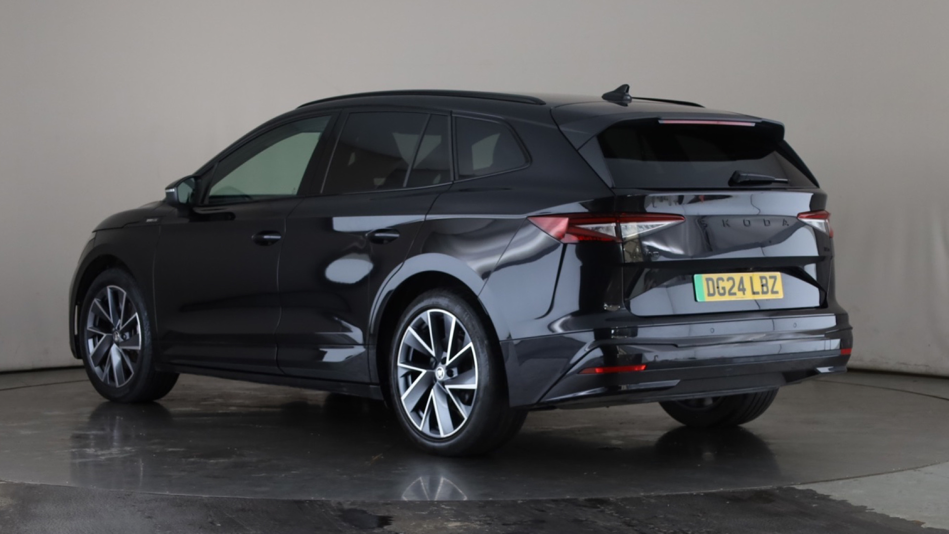 210KW 85x Sportline Plus 82KWh 4x4 5dr Auto