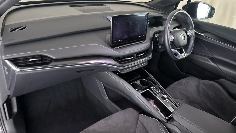 SKODA ENYAQ Image 10