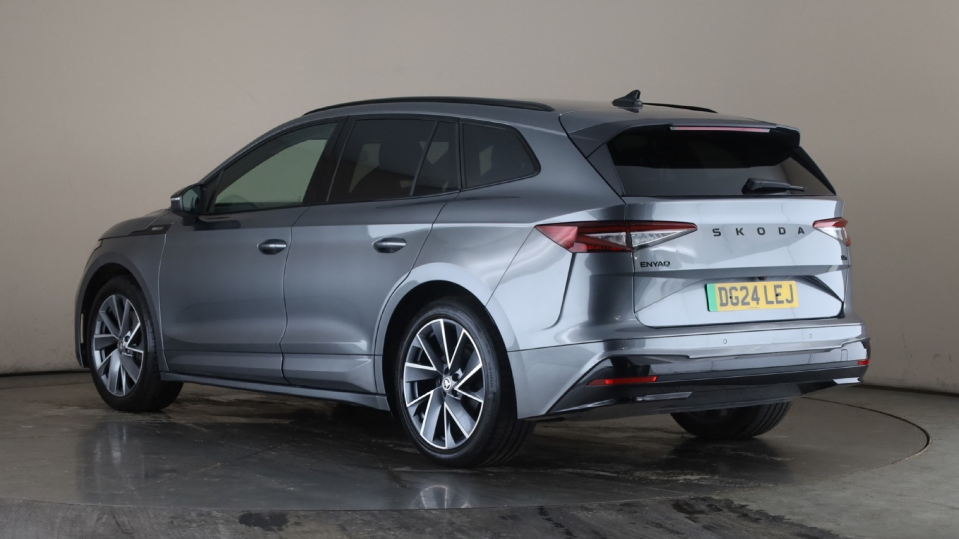 210KW 85x Sportline Plus 82KWh 4x4 5dr Auto [2024]