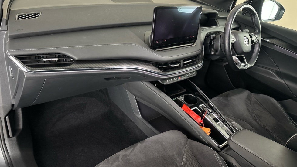 SKODA ENYAQ Image 10