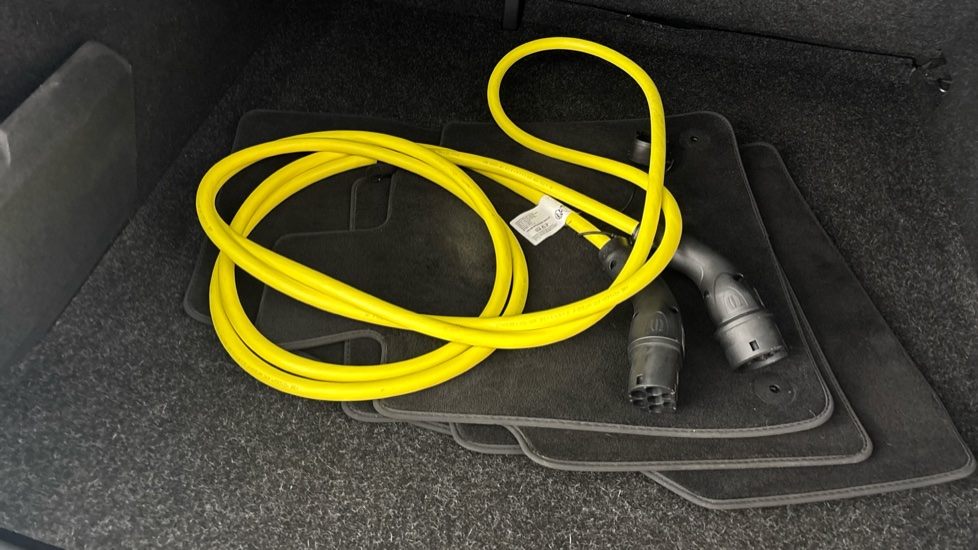 SKODA ENYAQ Image 22