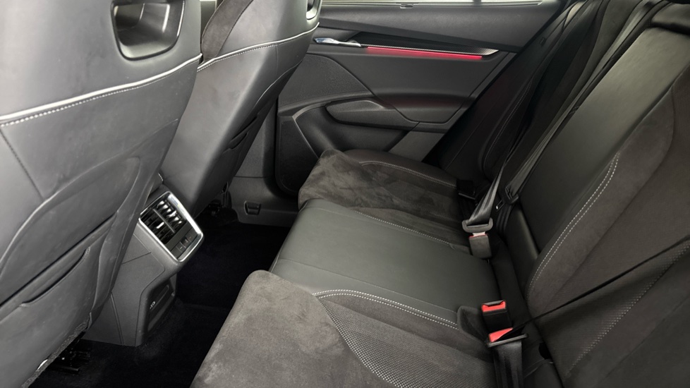 SKODA ENYAQ Image 14