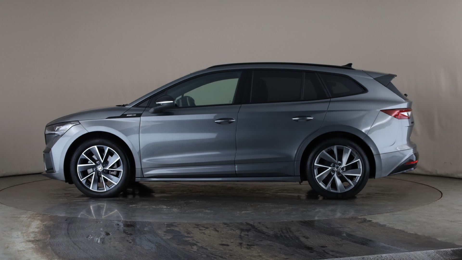 210KW 85x Sportline Plus 82KWh 4x4 5dr Auto [2024]