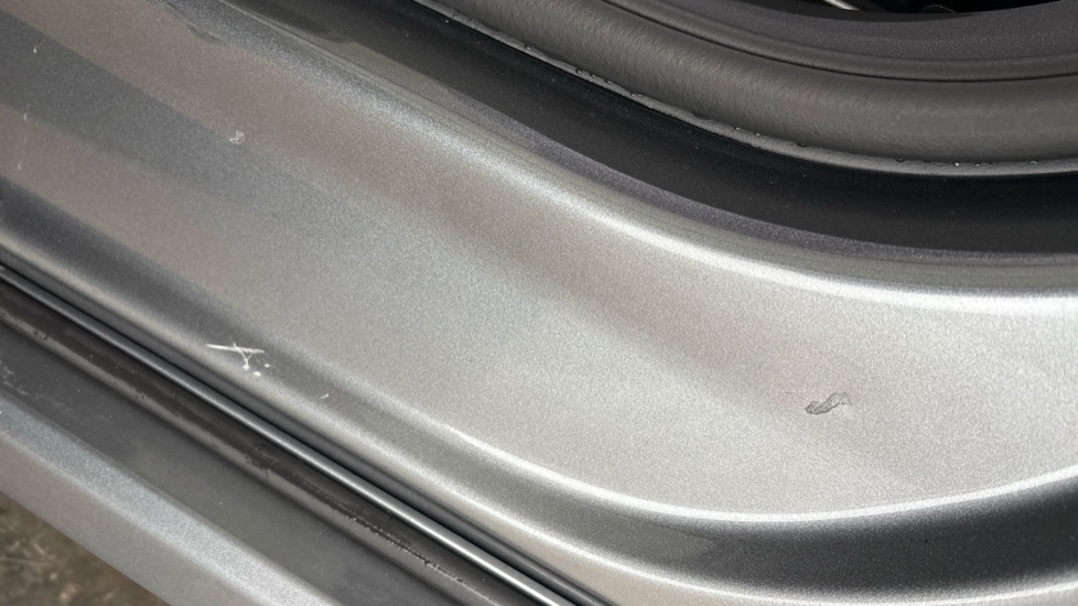 SKODA ENYAQ Scratches and dents