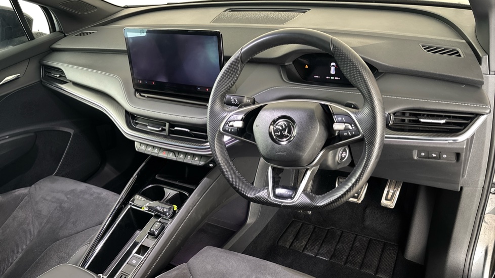 SKODA ENYAQ Image 9