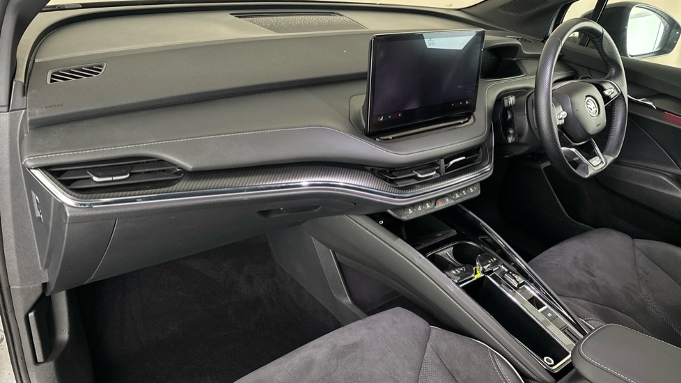 SKODA ENYAQ Image 10