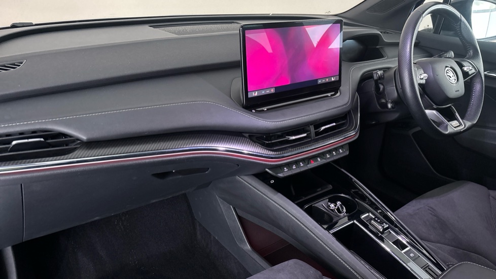 SKODA ENYAQ Image 10