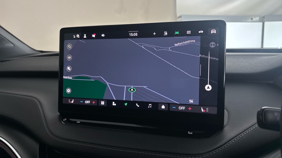 SKODA ENYAQ Image 12