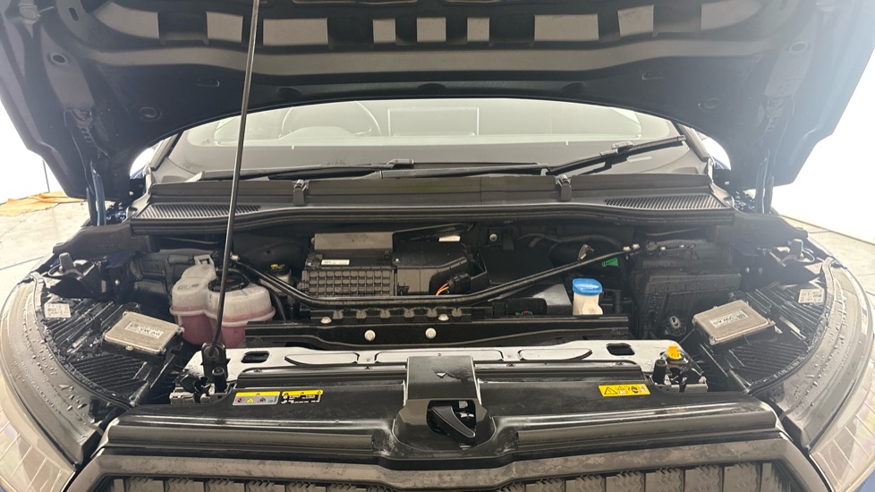 SKODA ENYAQ Image 16