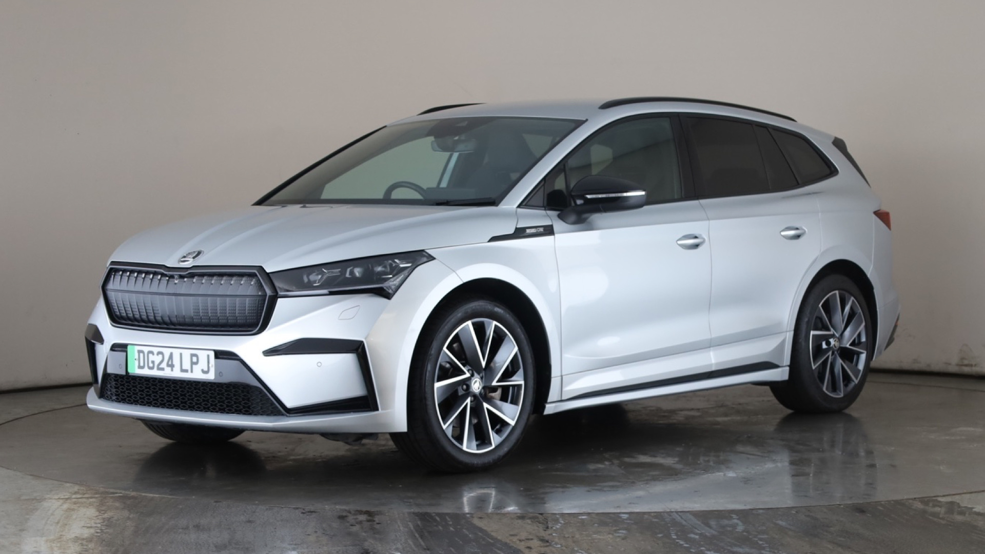 210KW 85x Sportline Plus 82KWh 4x4 5dr Auto [2024]