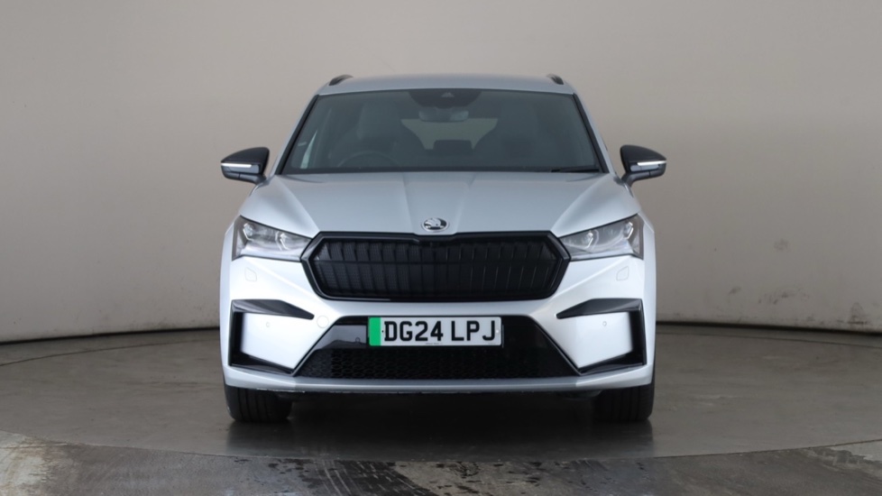 SKODA ENYAQ Image 8