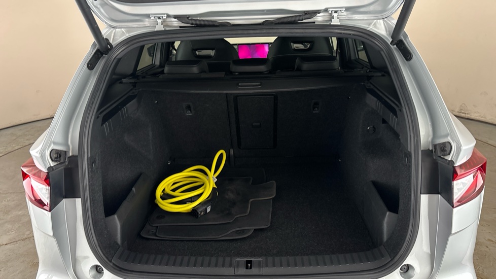 SKODA ENYAQ Image 15