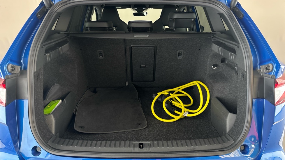 SKODA ENYAQ Image 15