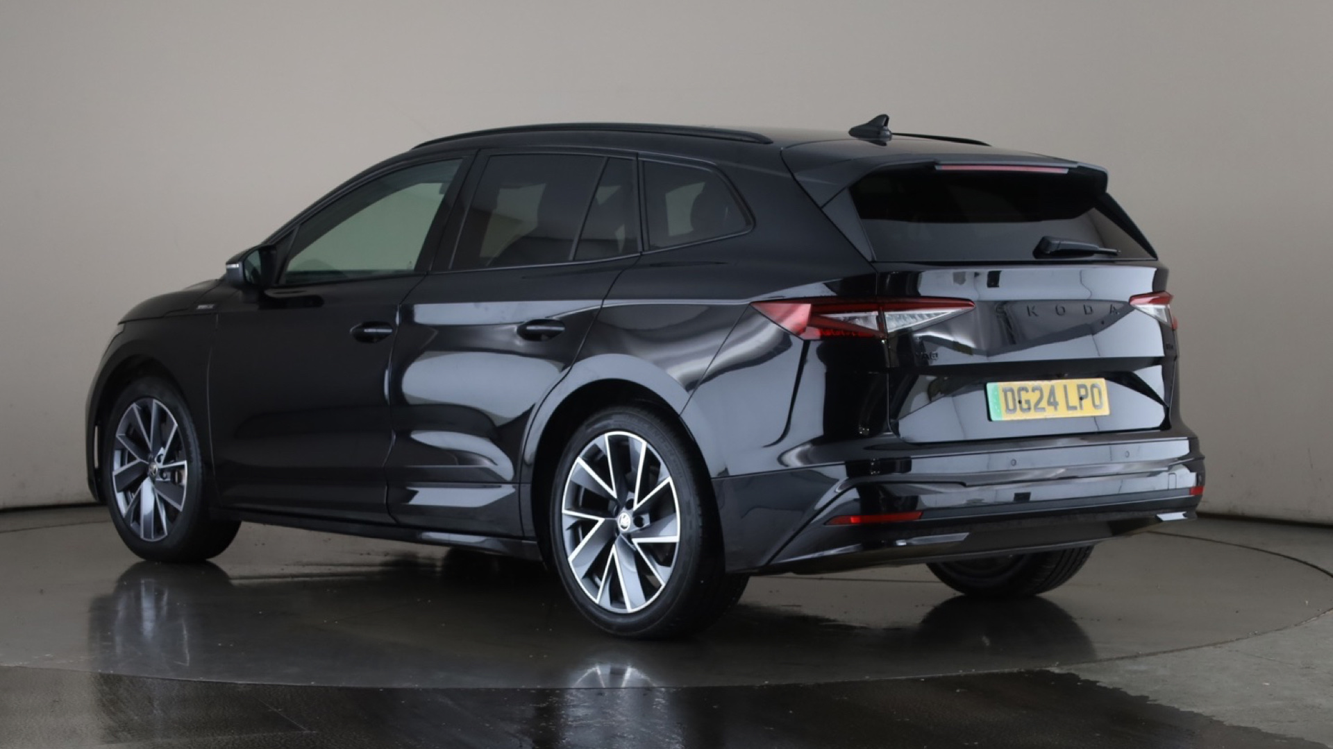 210KW 85x Sportline Plus 82KWh 4x4 5dr Auto [2024]