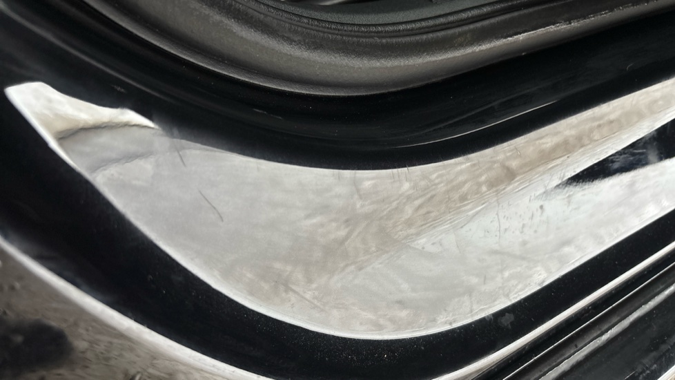 SKODA ENYAQ Scratches