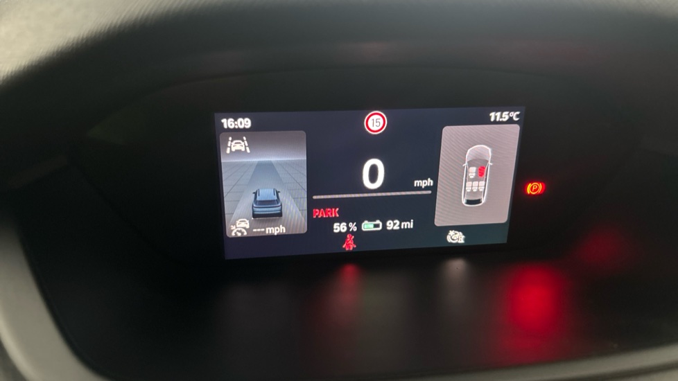 SKODA ENYAQ Image 13