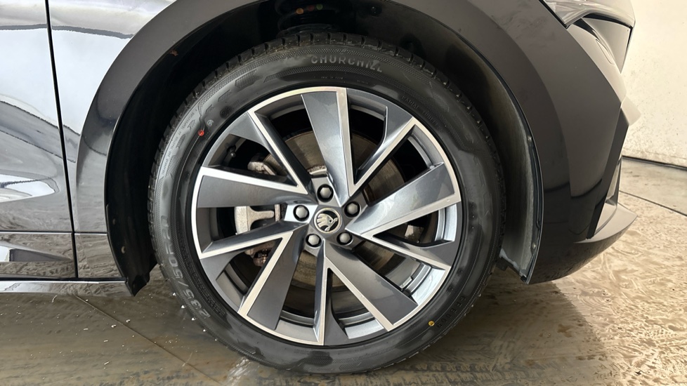 SKODA ENYAQ Image 20