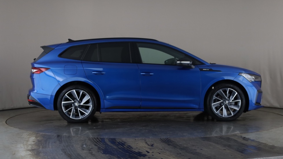 SKODA ENYAQ Image 6